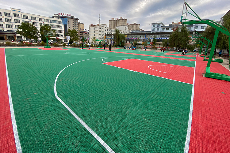 Performance and characteristics of sports flooring